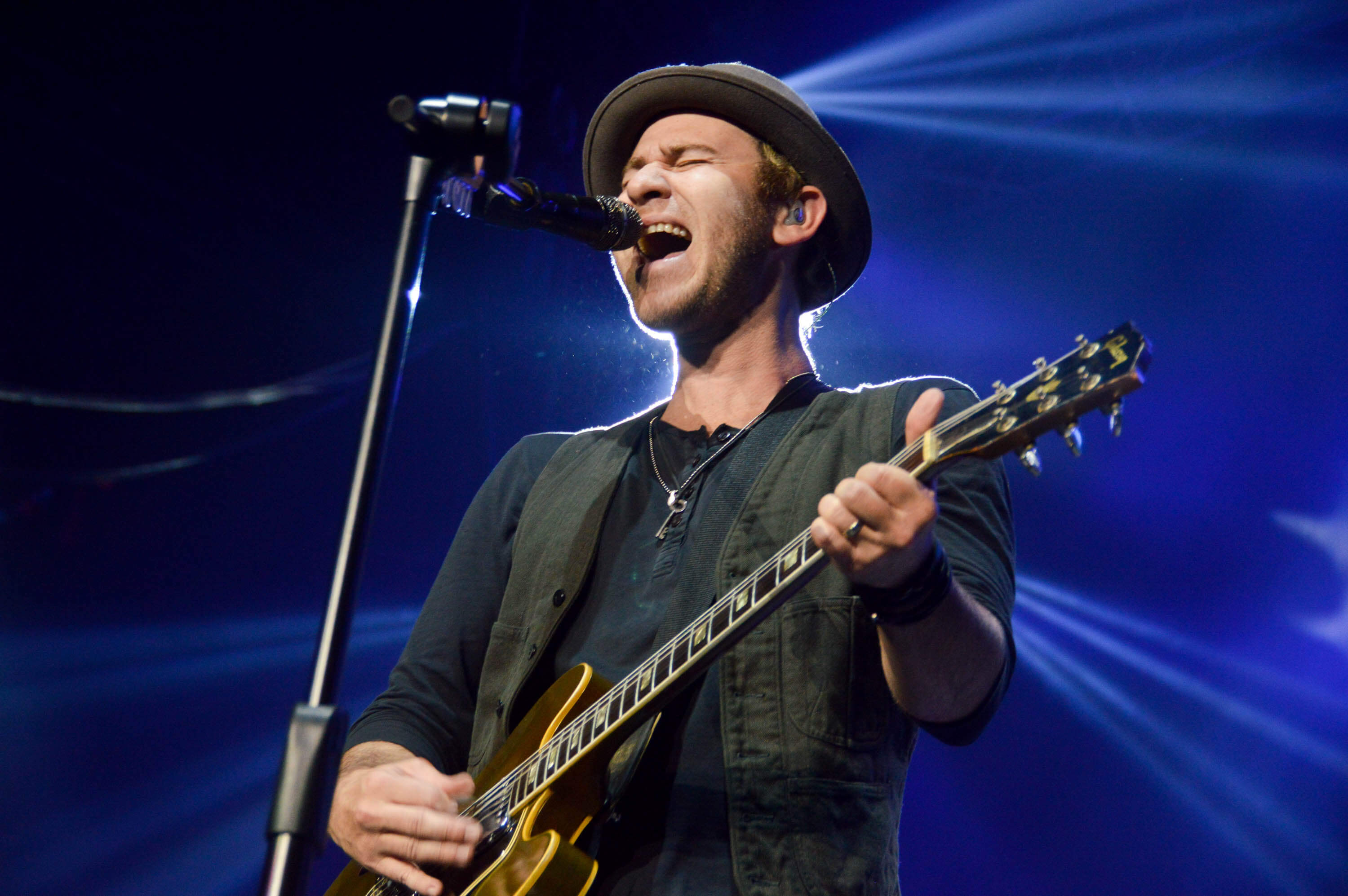 Lifehouse vocalist Jason Wade tells Filipinos: ‘Our favorite place to play in the world is Manila’