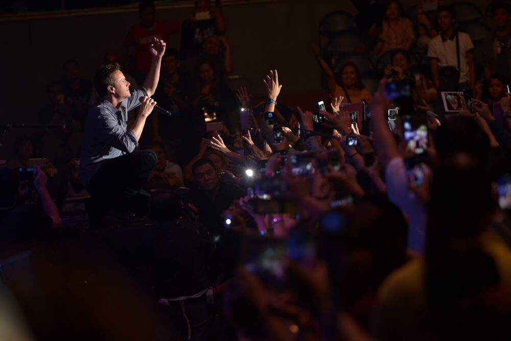 Wish You Were Here: The Sight and Sound of Bryan White in Manila