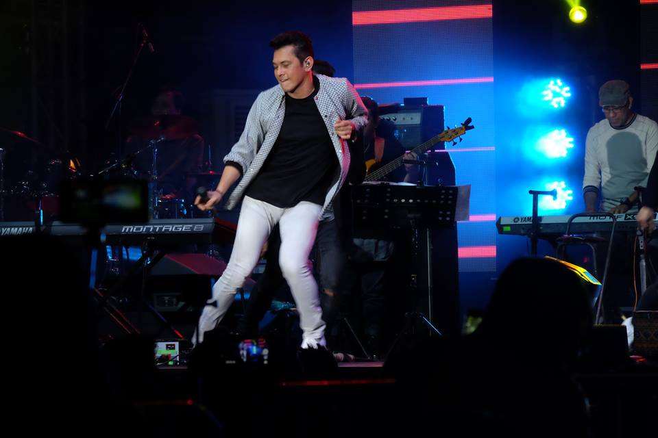 gary-valenciano-concert-in-xs
